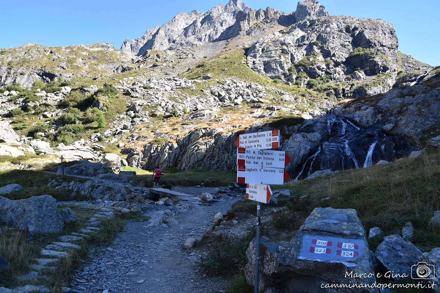 055 Valbondione - Rifugio Curò - Rifugio Barbellino.JPG